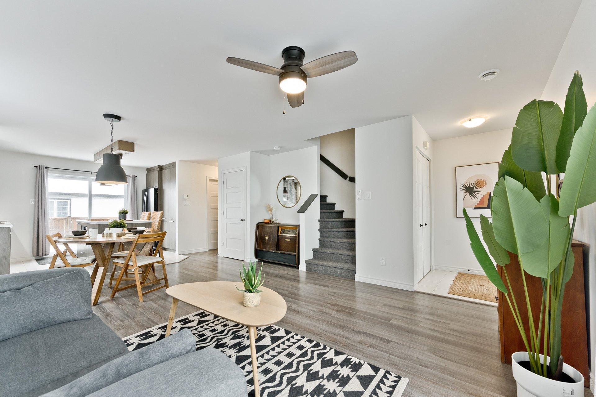









1068


Rue Glaucos

,
Sherbrooke (Brompton/Rock Forest/Saint-Élie/Deauville),




QC
J1R0W4

