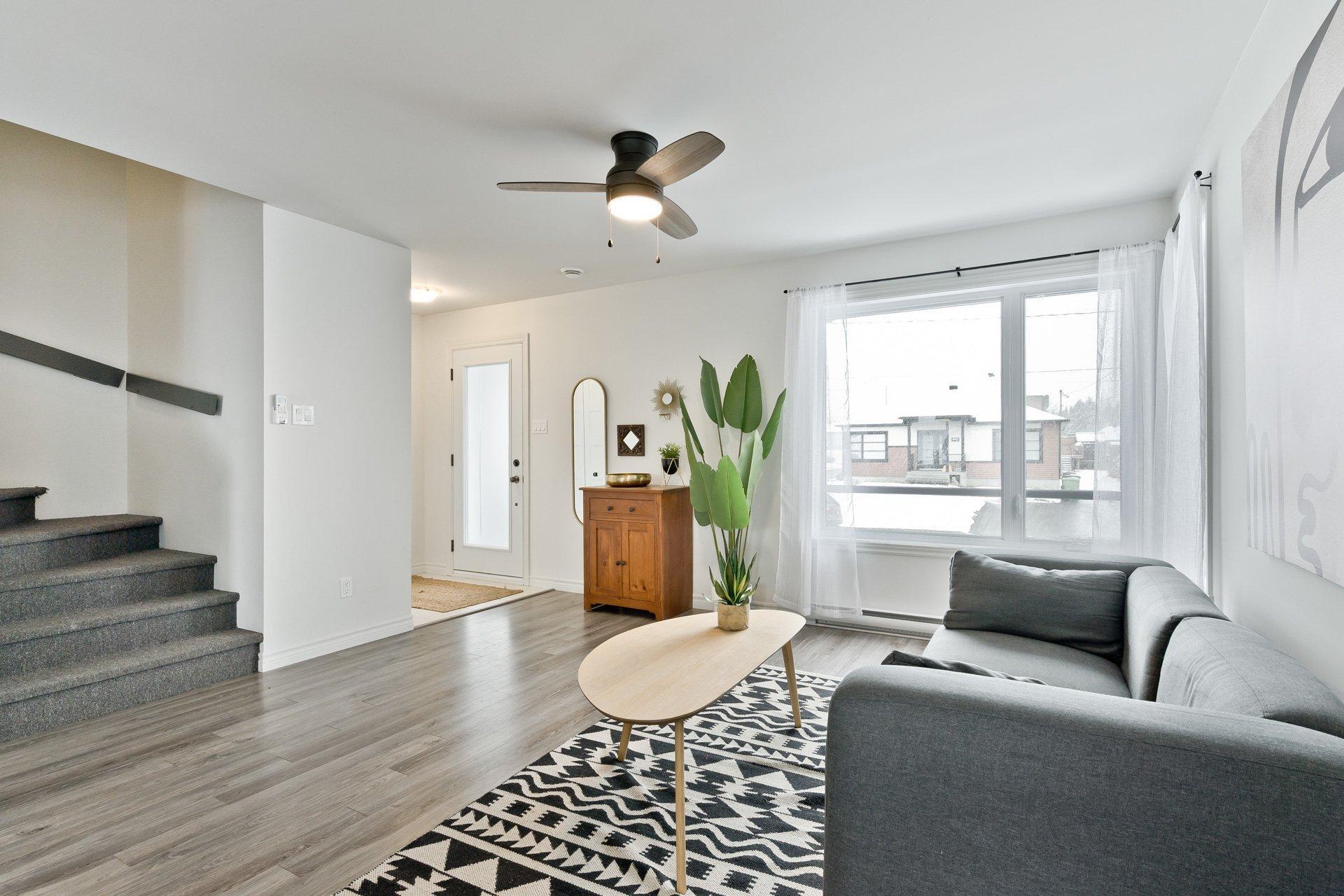 









1068


Rue Glaucos

,
Sherbrooke (Brompton/Rock Forest/Saint-Élie/Deauville),




QC
J1R0W4


