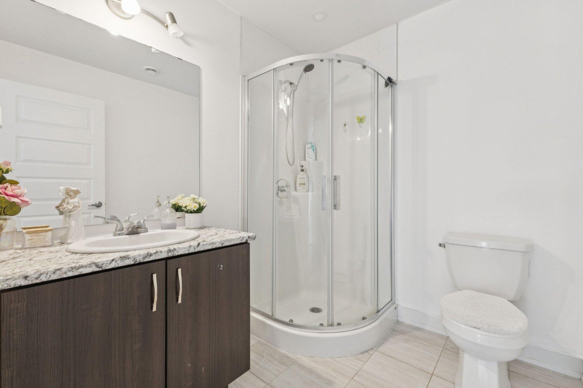 









91


Rue Jacques-Joubert

,
Gatineau (Buckingham),




QC
J8L0Y5

