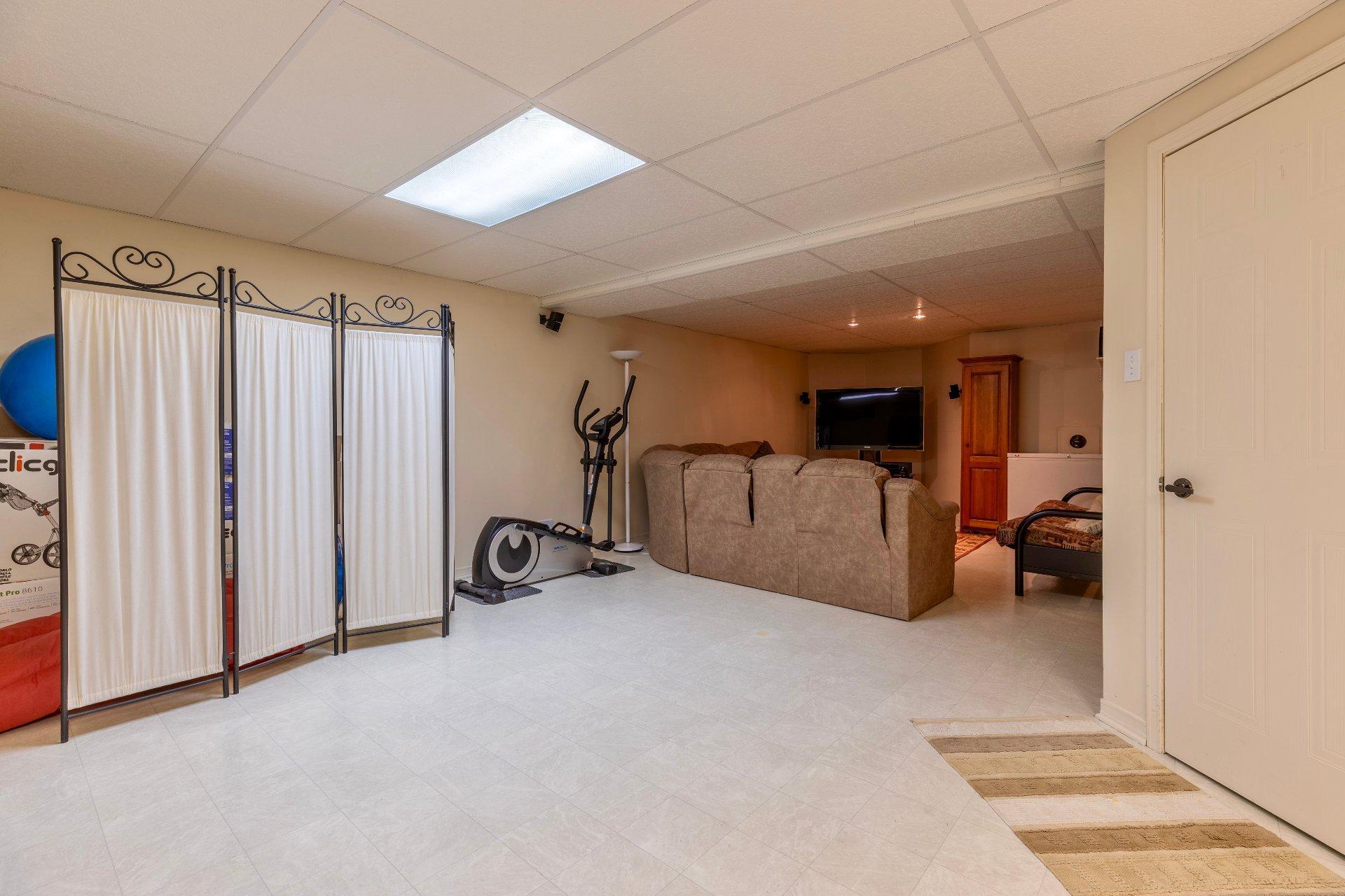 









80


Rue Pascal

,
Notre-Dame-de-l'Île-Perrot,




QC
J7W1Y7

