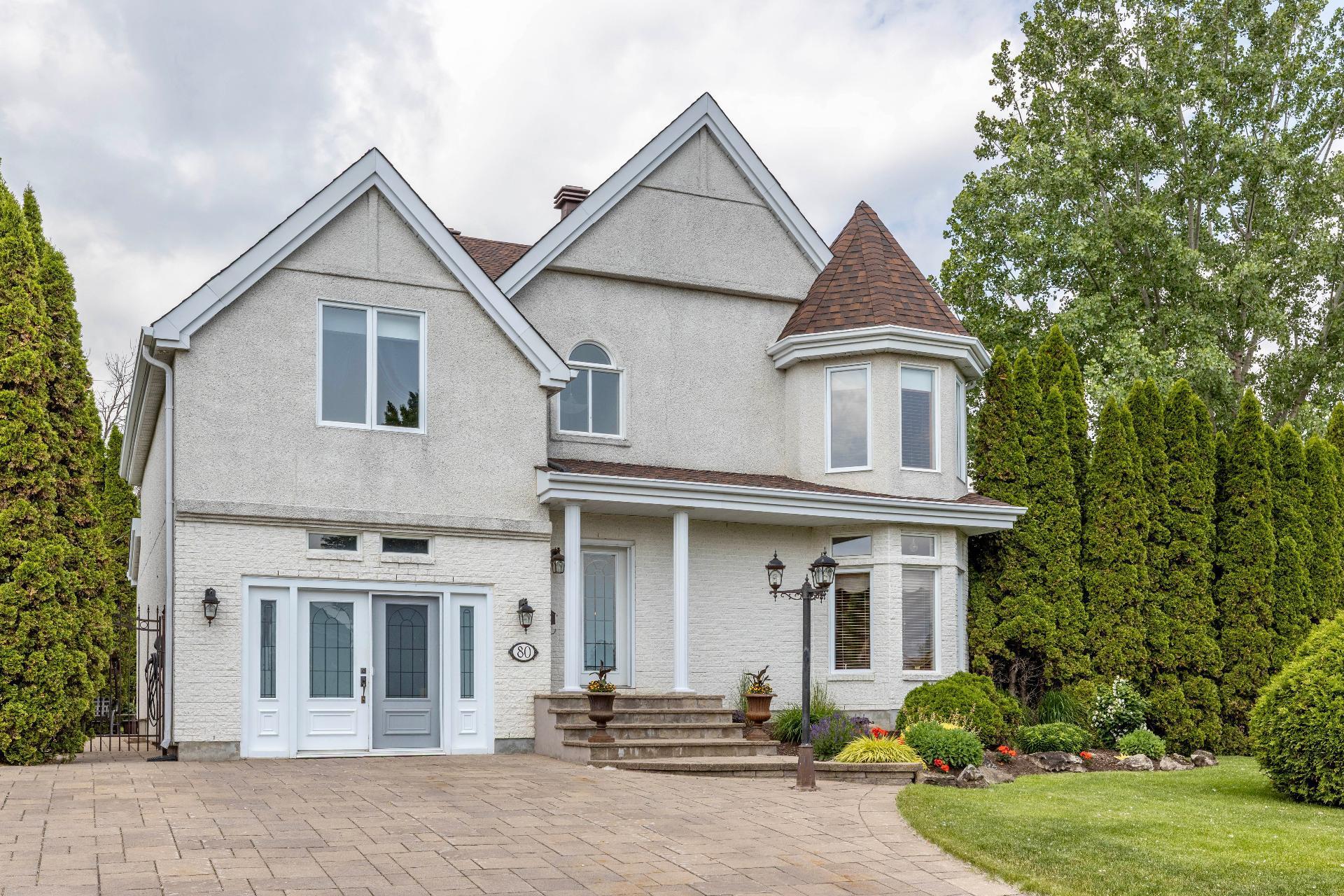 









80


Rue Pascal

,
Notre-Dame-de-l'Île-Perrot,




QC
J7W1Y7

