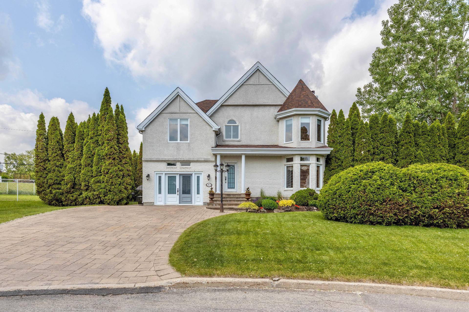 









80


Rue Pascal

,
Notre-Dame-de-l'Île-Perrot,




QC
J7W1Y7

