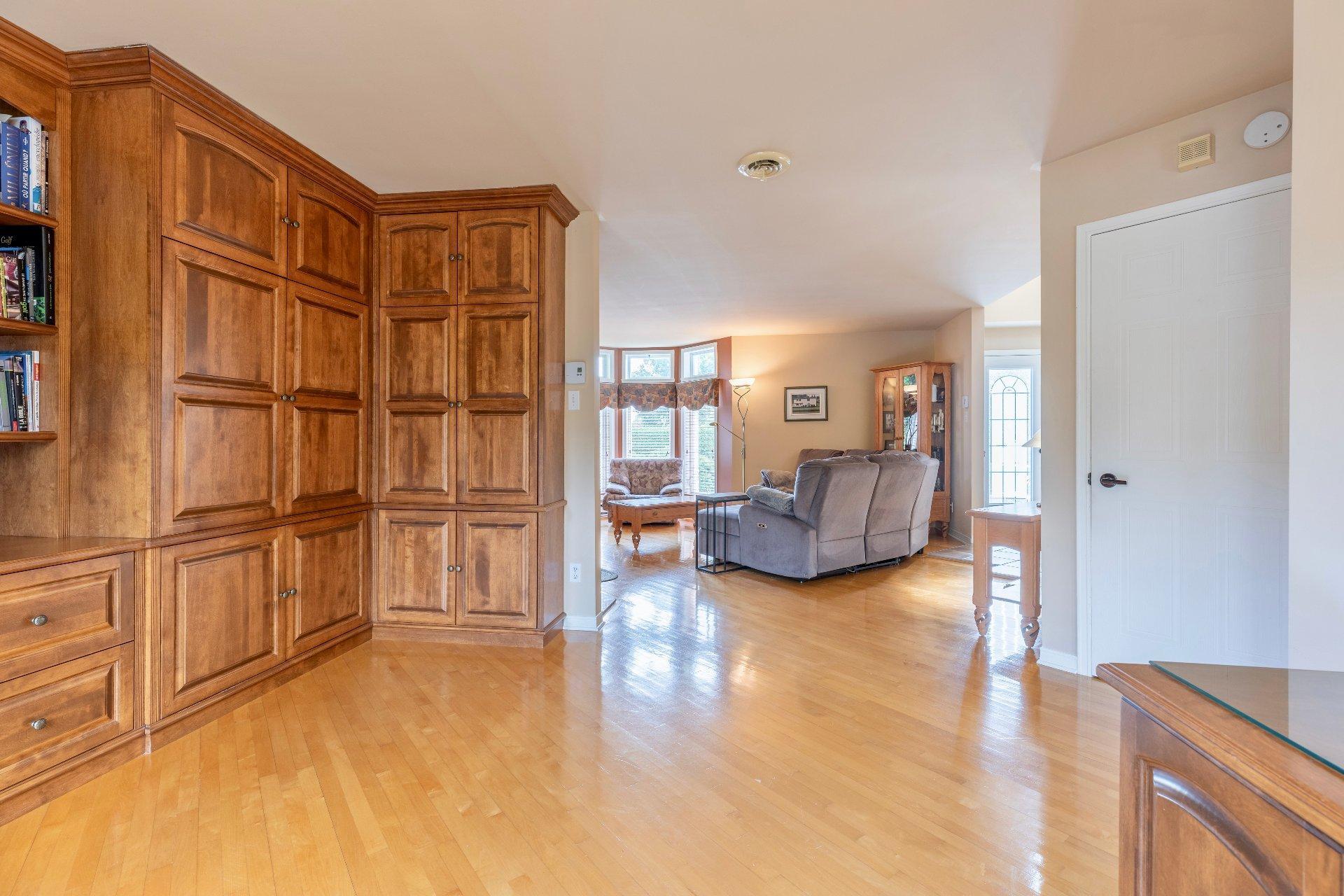 









80


Rue Pascal

,
Notre-Dame-de-l'Île-Perrot,




QC
J7W1Y7

