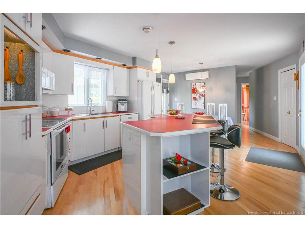 









3353


rue Centenaire

ST,
Tracadie,




NB
E1X 1A6

