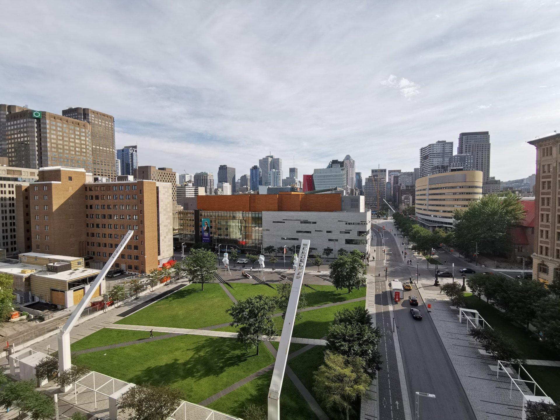 









1


Boul. De Maisonneuve O.

, 1003,
Montréal (Ville-Marie),




QC
H2X0E3

