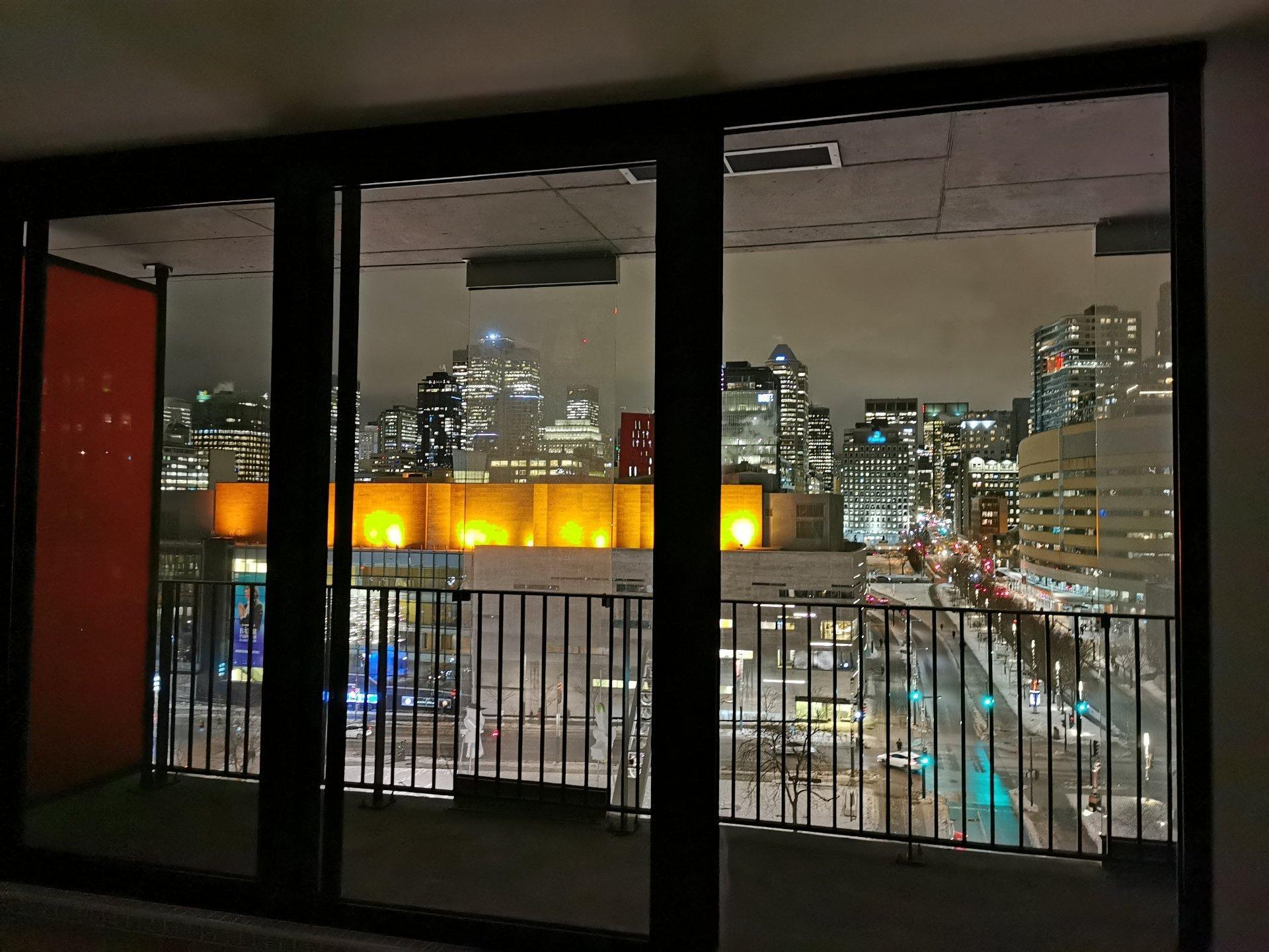 









1


Boul. De Maisonneuve O.

, 1003,
Montréal (Ville-Marie),




QC
H2X0E3

