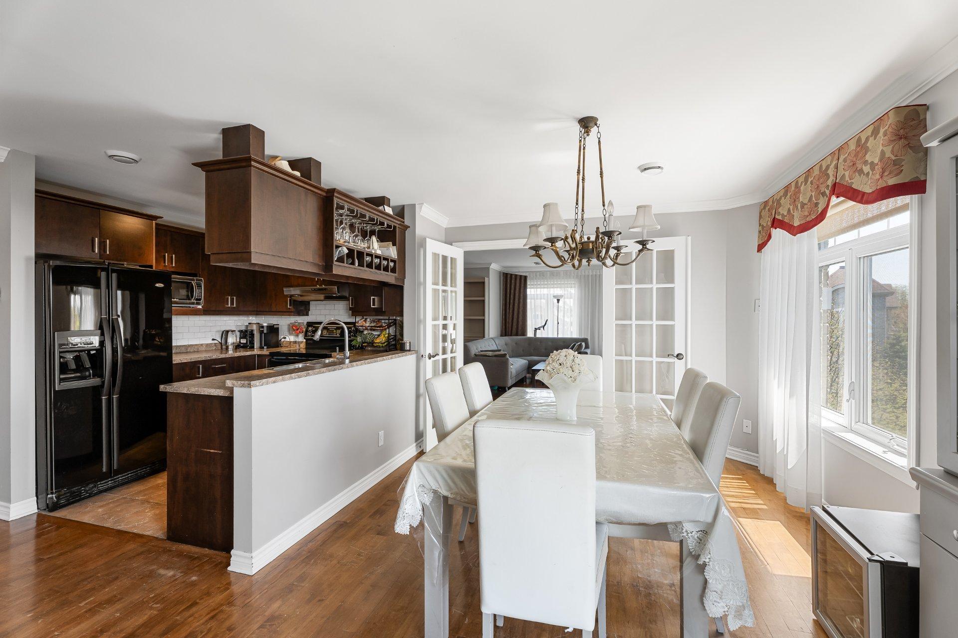 









50


37e Avenue E.

, 105,
Blainville,




QC
J7C5Z5

