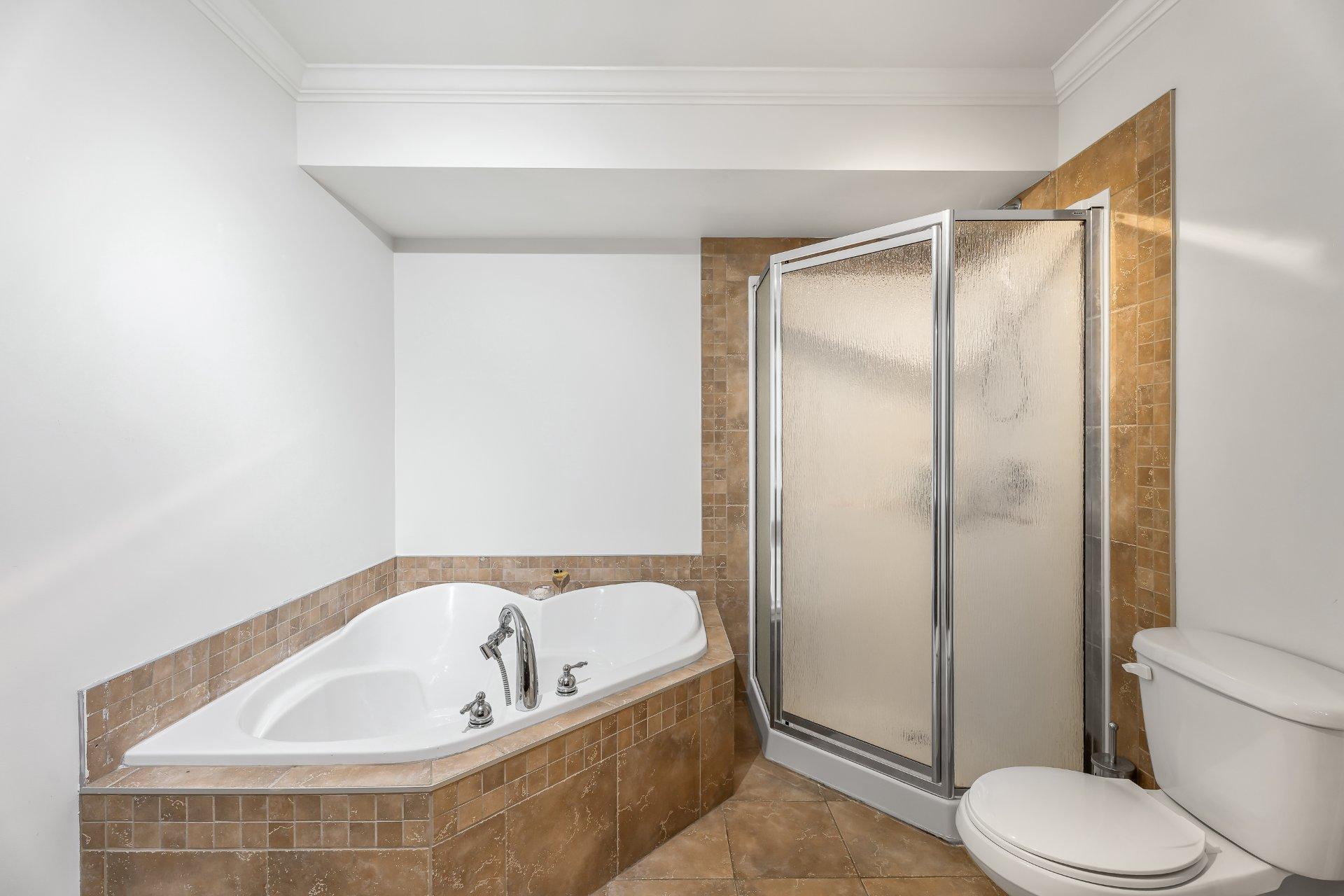 









50


37e Avenue E.

, 105,
Blainville,




QC
J7C5Z5

