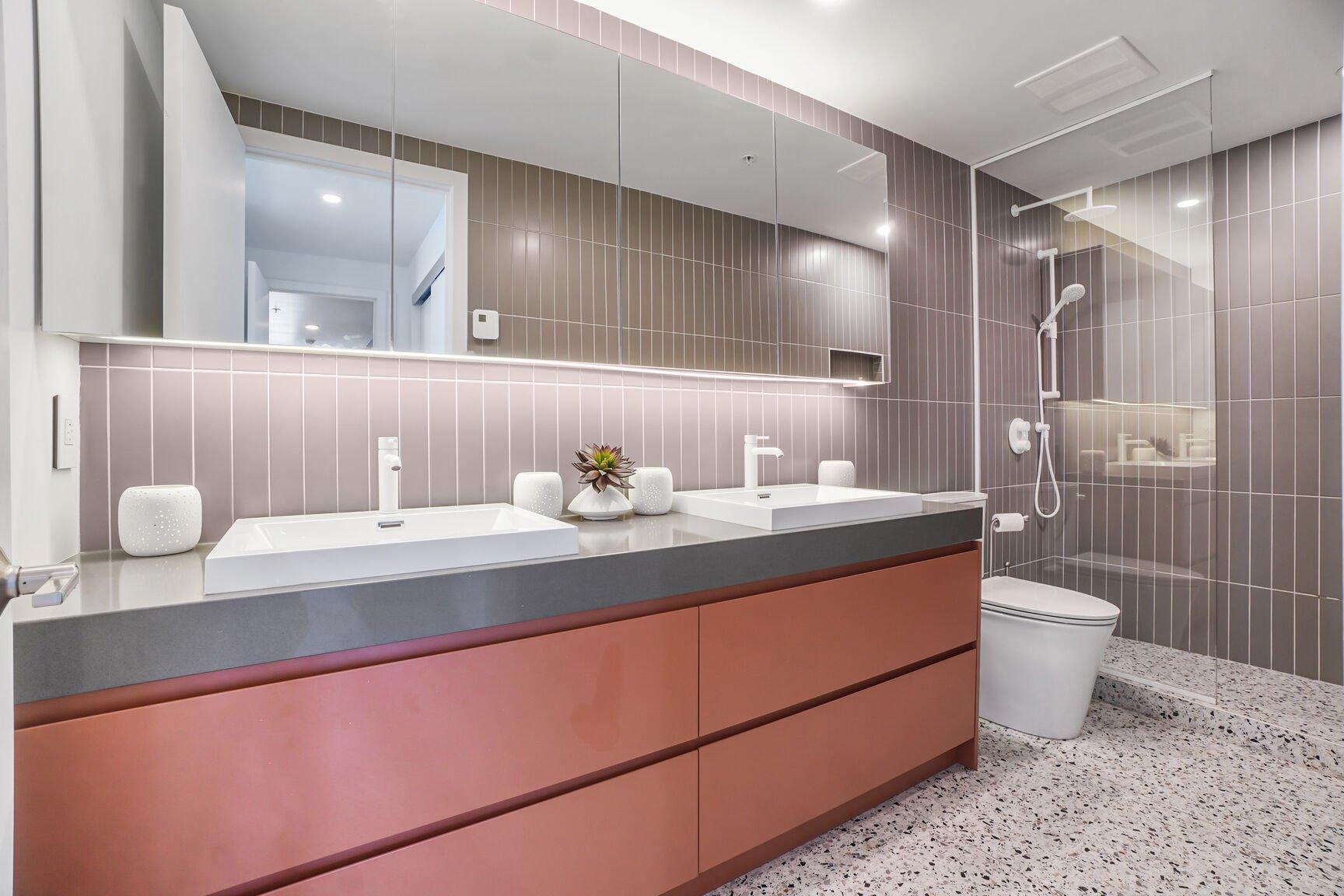 









1288


Rue St-Antoine O.

, 5106,
Montréal (Ville-Marie),




QC
H3C0X6

