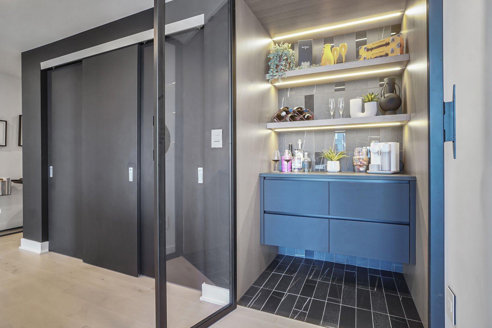 









1288


Rue St-Antoine O.

, 5106,
Montréal (Ville-Marie),




QC
H3C0X6

