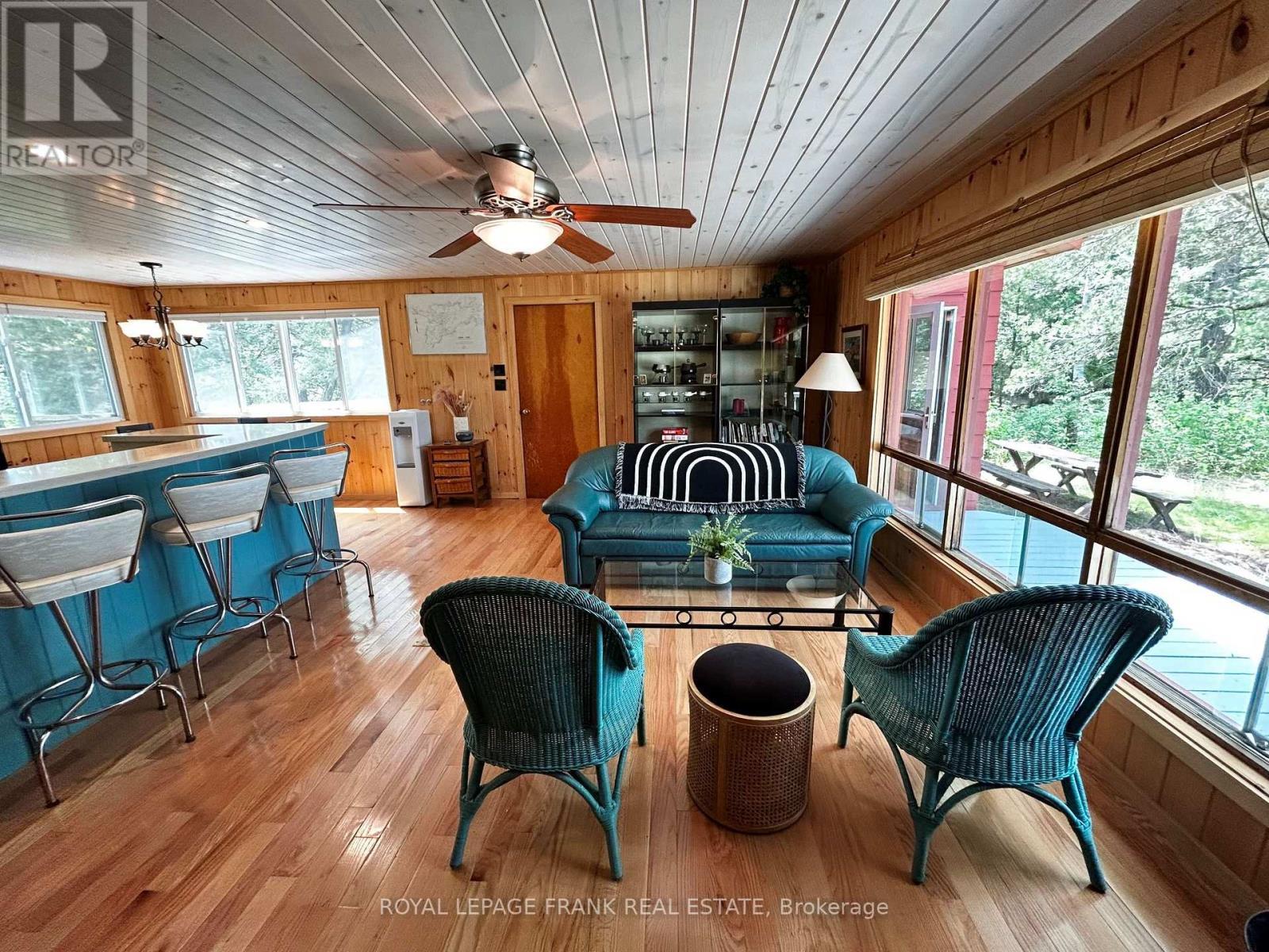 












2295 STONY LAKE ISL 17

,
North Kawartha,




Ontario
K0L2H0

