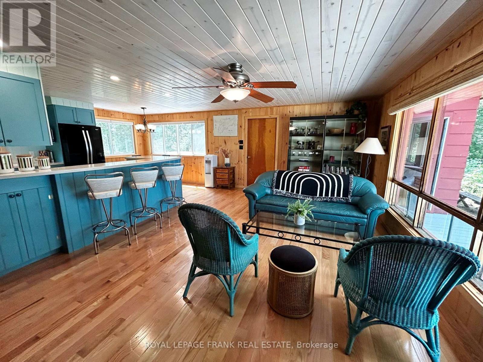 












2295 STONY LAKE ISL 17

,
North Kawartha,




Ontario
K0L2H0

