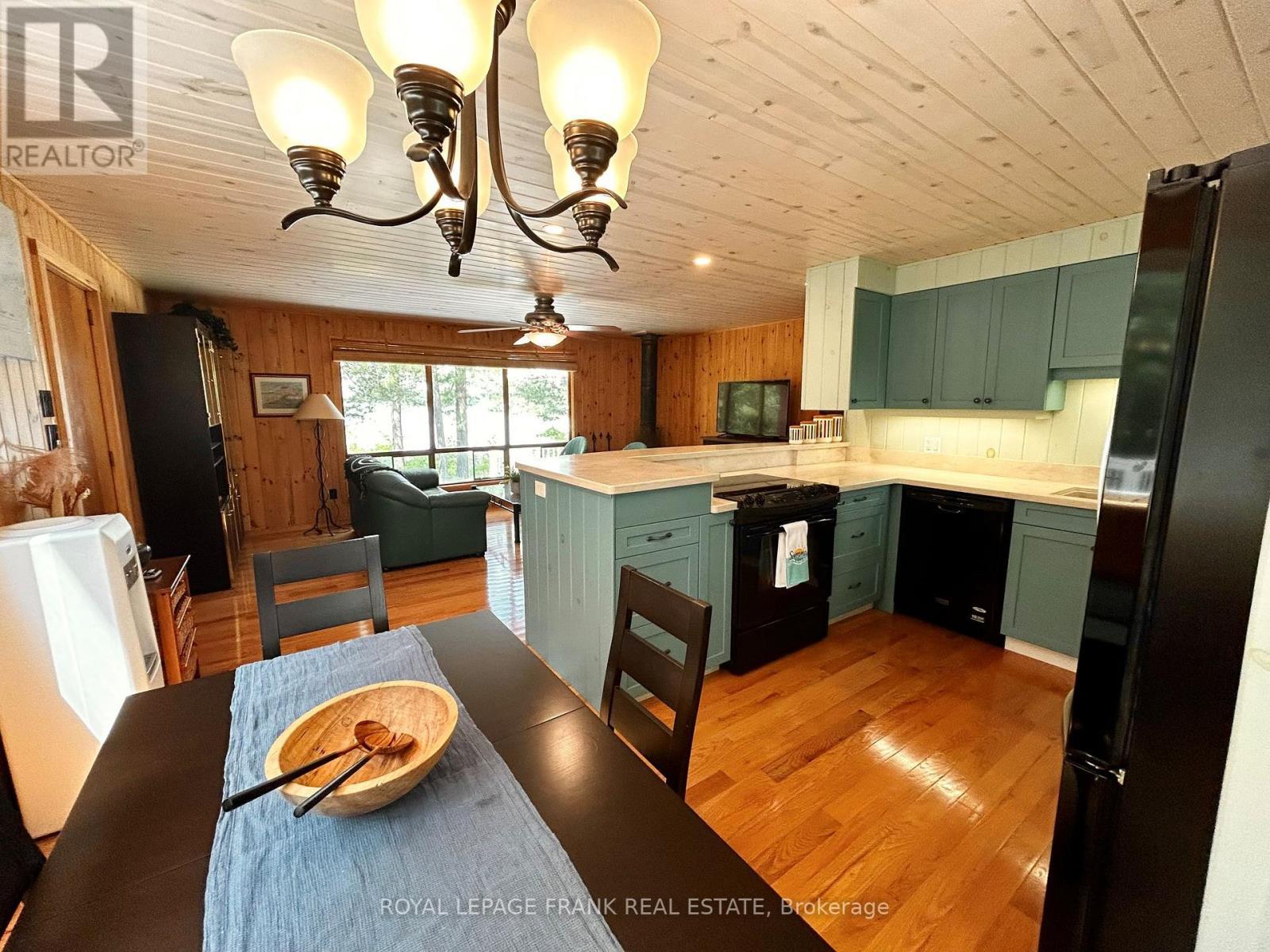 












2295 STONY LAKE ISL 17

,
North Kawartha,




Ontario
K0L2H0

