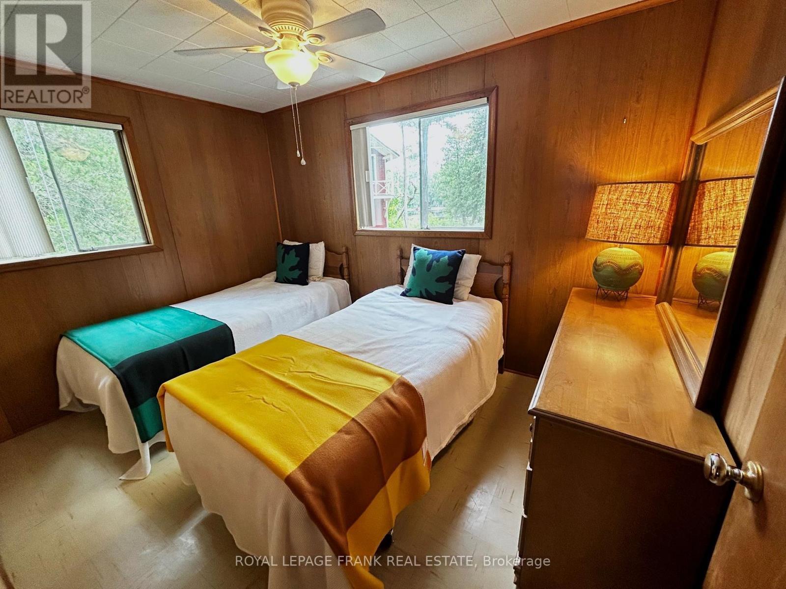 












2295 STONY LAKE ISL 17

,
North Kawartha,




Ontario
K0L2H0

