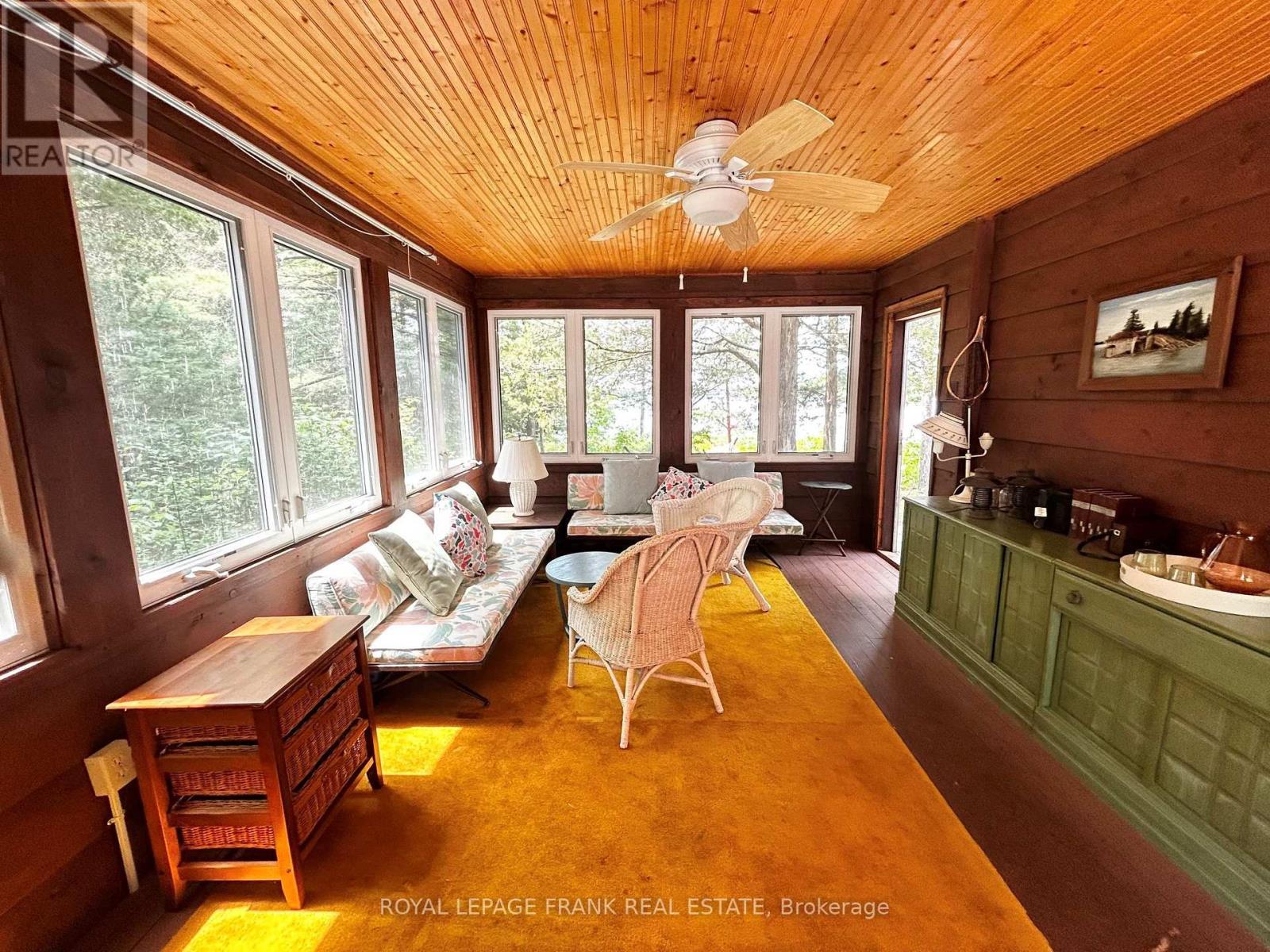 












2295 STONY LAKE ISL 17

,
North Kawartha,




Ontario
K0L2H0

