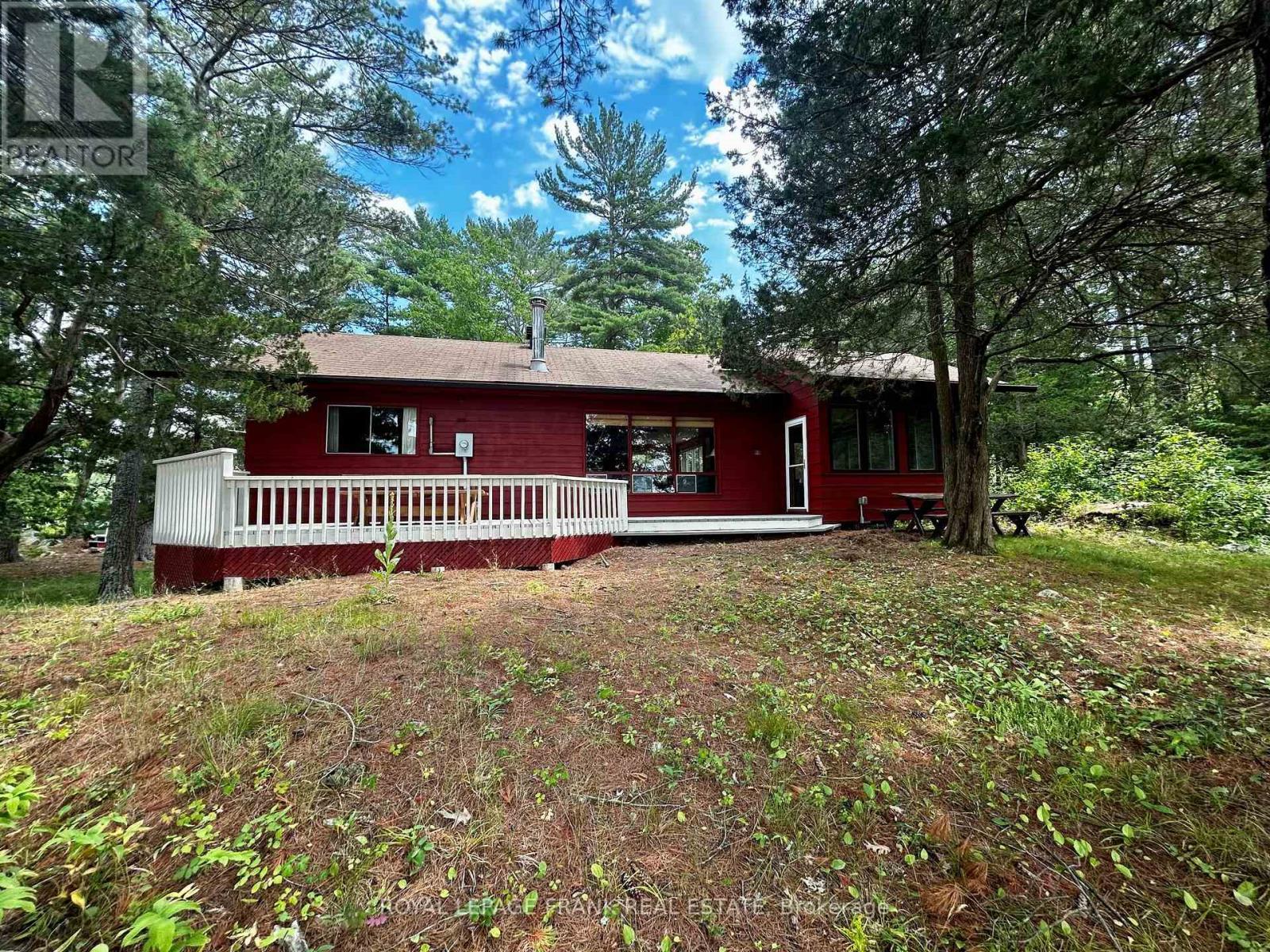 












2295 STONY LAKE ISL 17

,
North Kawartha,




Ontario
K0L2H0

