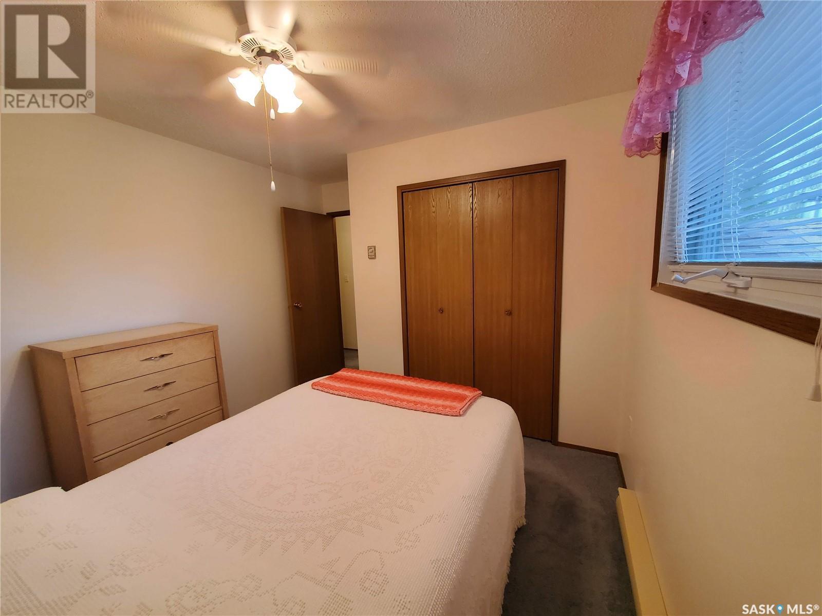 












905 Togo AVENUE

,
Kamsack,




Saskatchewan
S0A1S0

