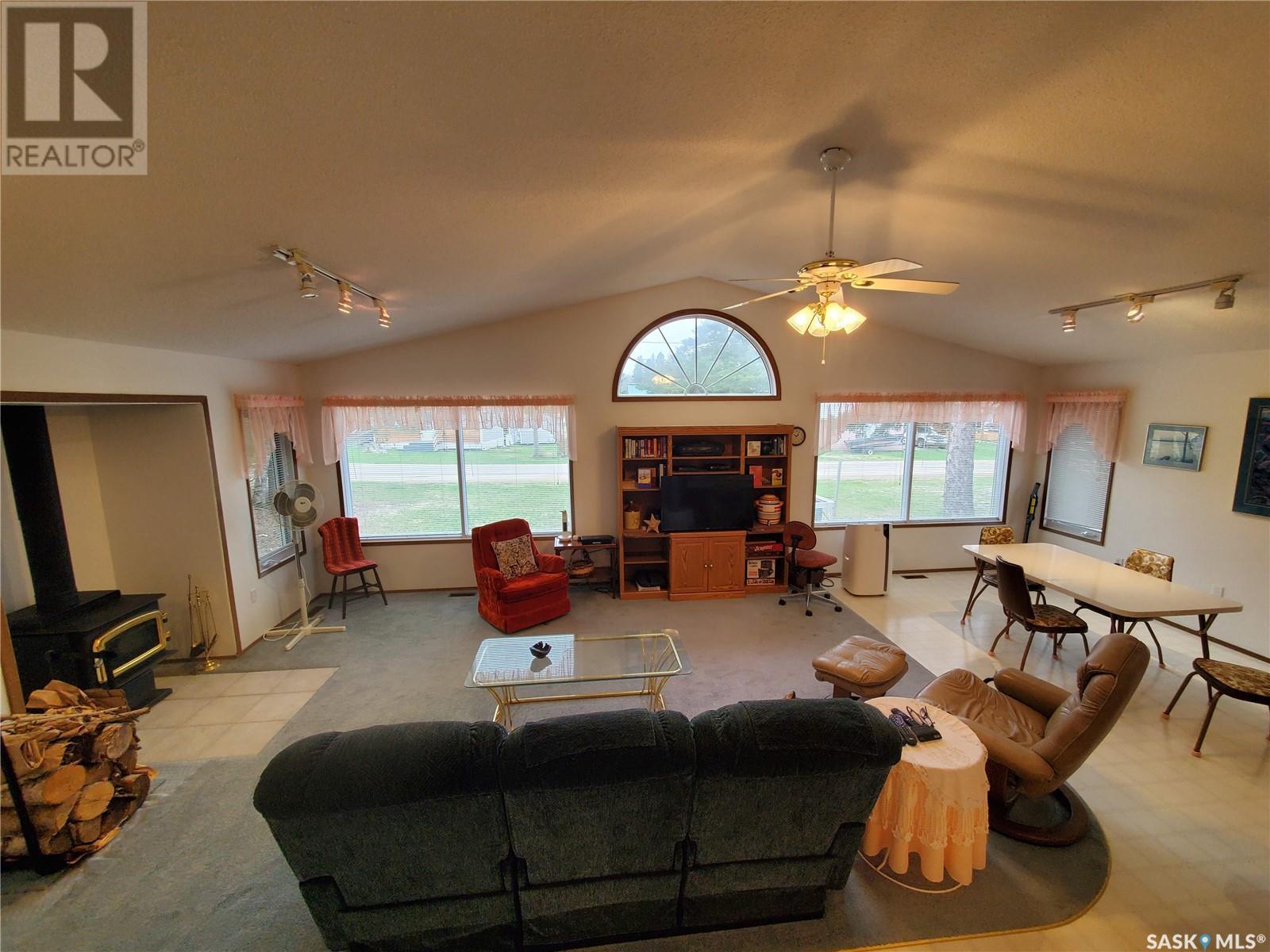 












905 Togo AVENUE

,
Kamsack,




Saskatchewan
S0A1S0

