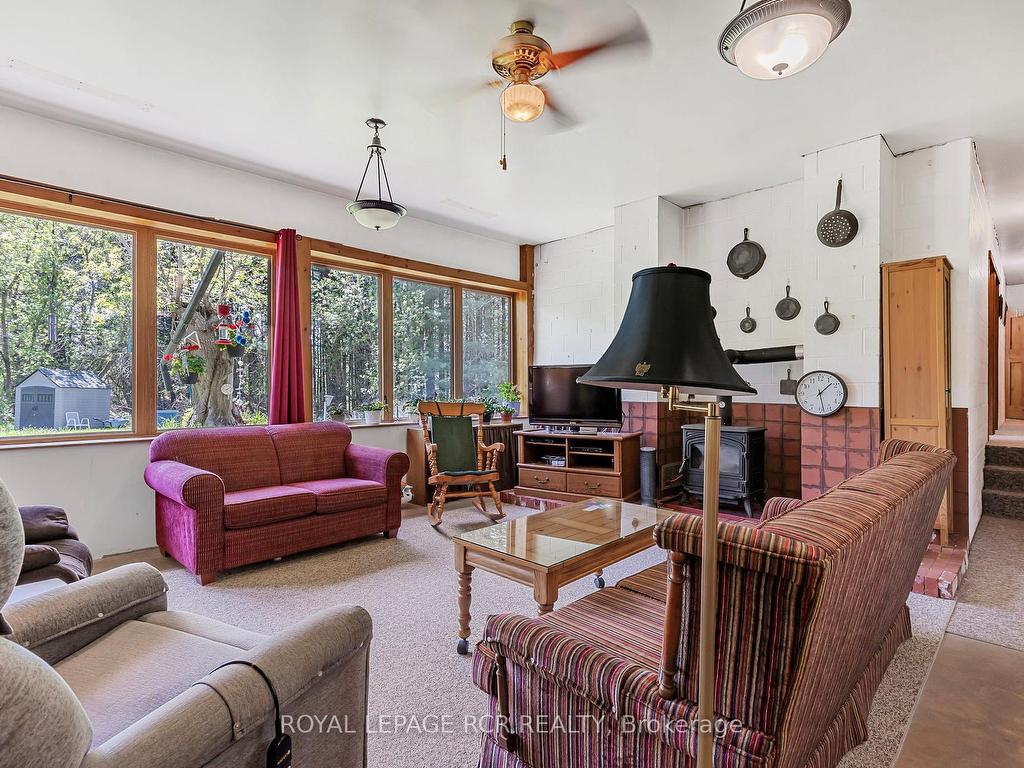 









1092


Ballycroy

Road,
Adjala-Tosorontio,




ON
L0N 1P0

