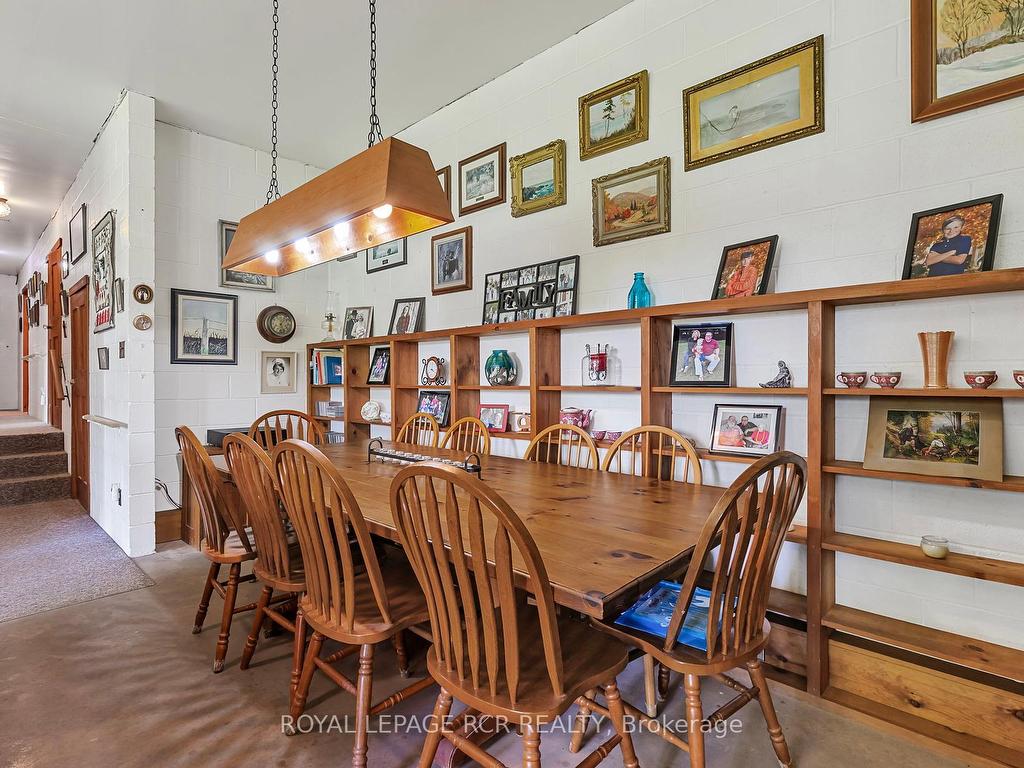 









1092


Ballycroy

Road,
Adjala-Tosorontio,




ON
L0N 1P0

