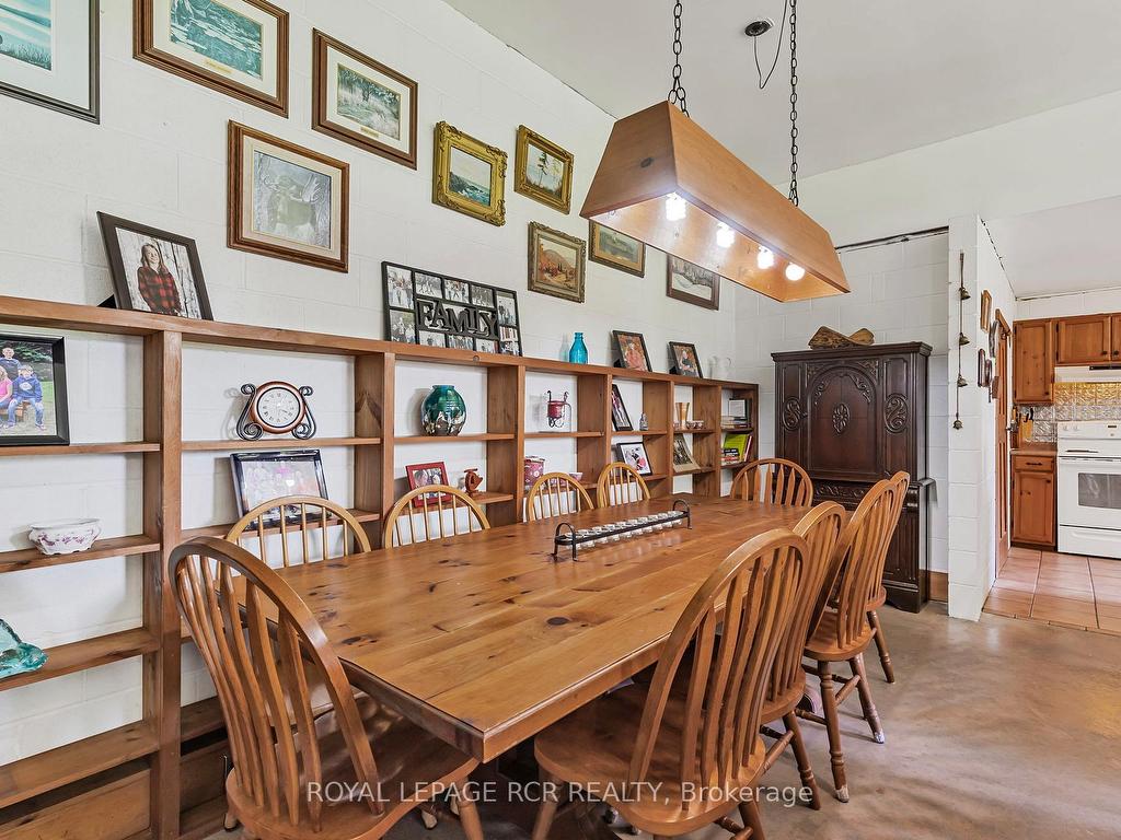 









1092


Ballycroy

Road,
Adjala-Tosorontio,




ON
L0N 1P0

