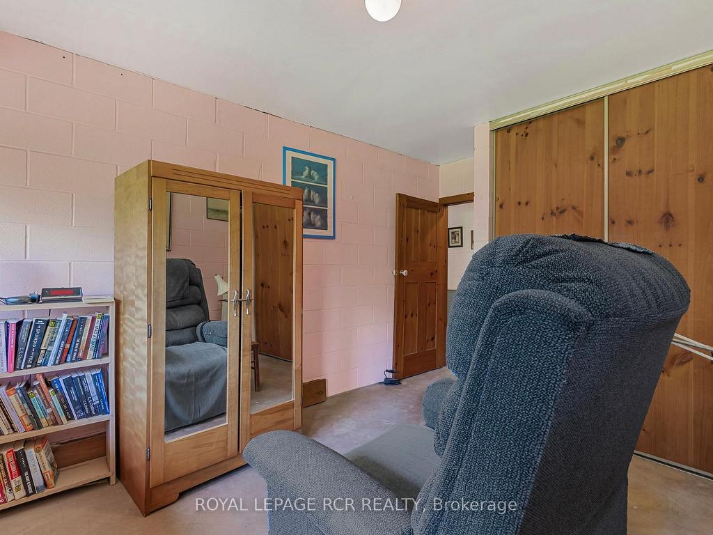 









1092


Ballycroy

Road,
Adjala-Tosorontio,




ON
L0N 1P0

