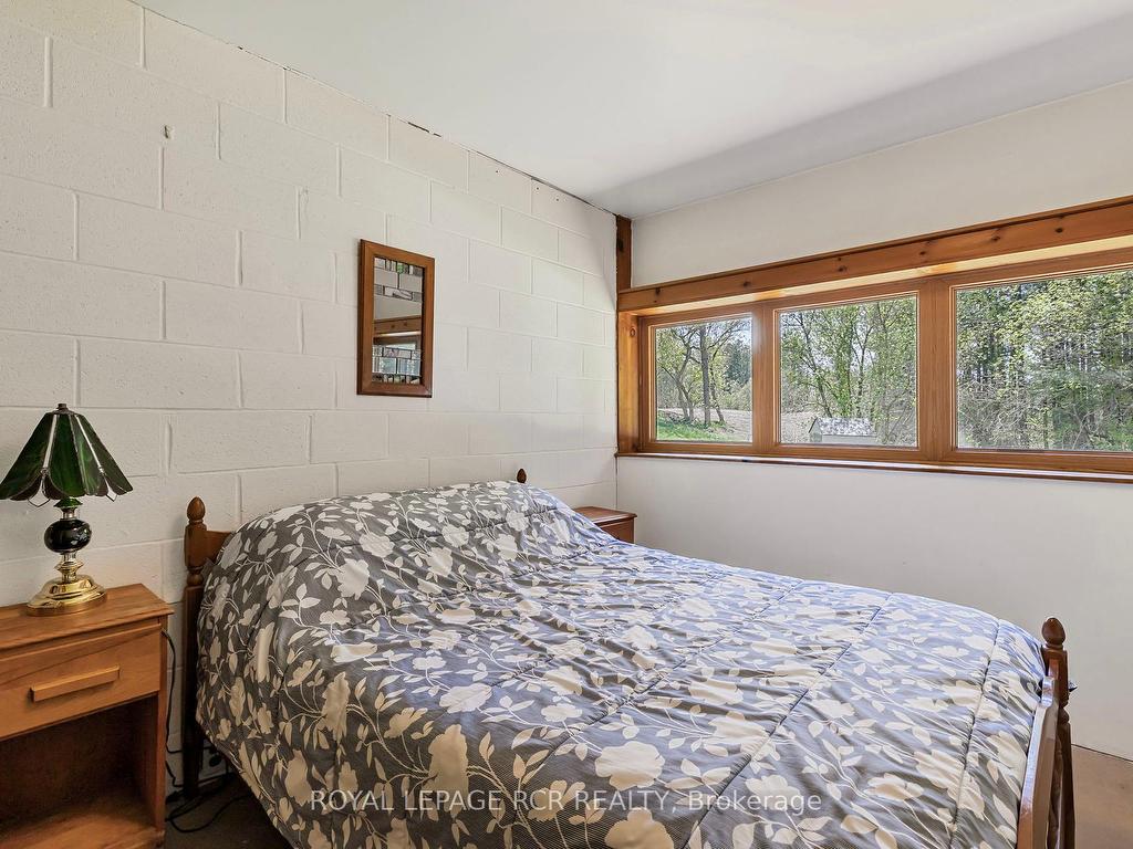 









1092


Ballycroy

Road,
Adjala-Tosorontio,




ON
L0N 1P0

