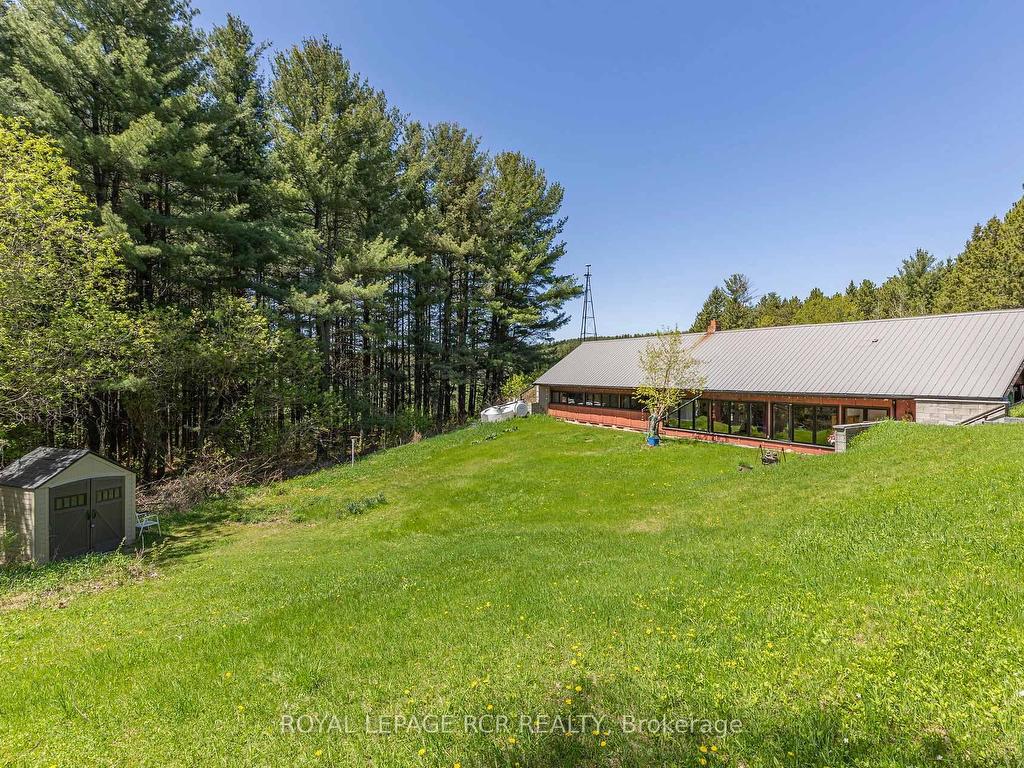 









1092


Ballycroy

Road,
Adjala-Tosorontio,




ON
L0N 1P0

