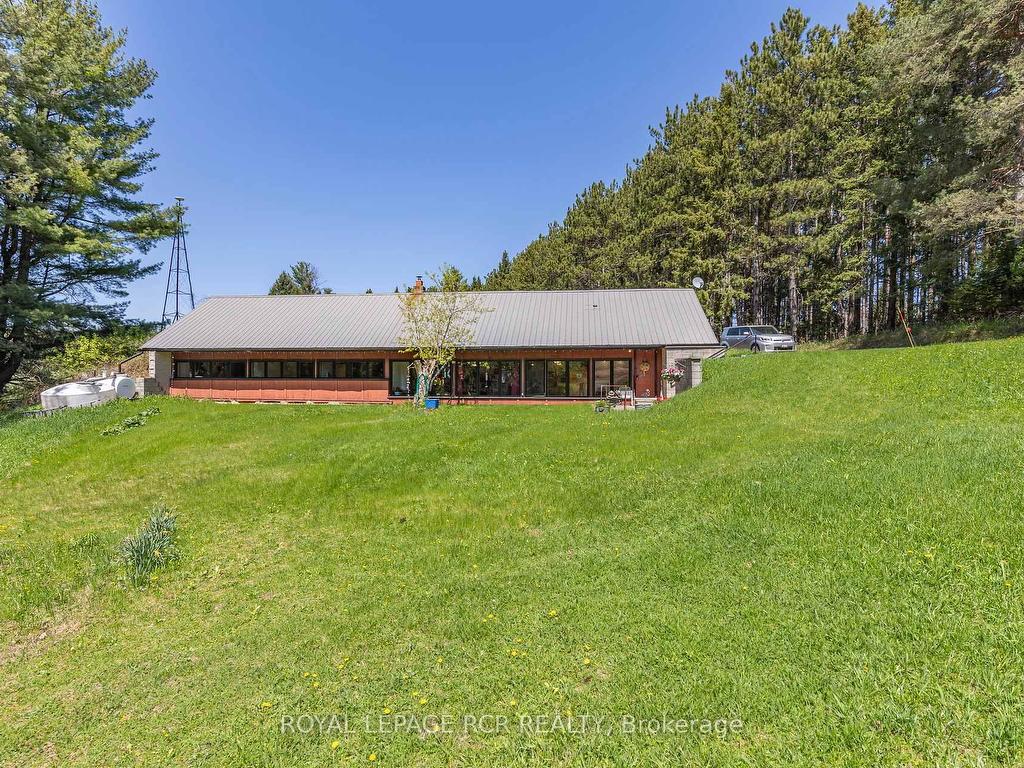 









1092


Ballycroy

Road,
Adjala-Tosorontio,




ON
L0N 1P0

