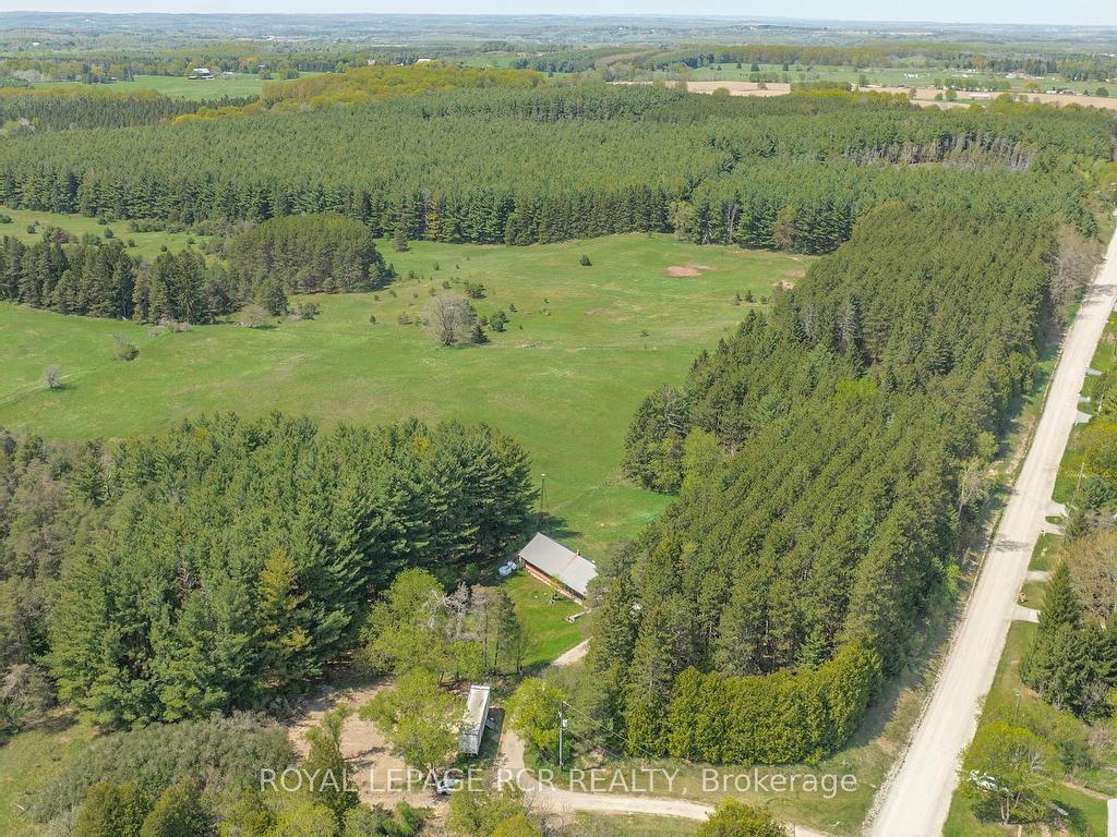 









1092


Ballycroy

Road,
Adjala-Tosorontio,




ON
L0N 1P0

