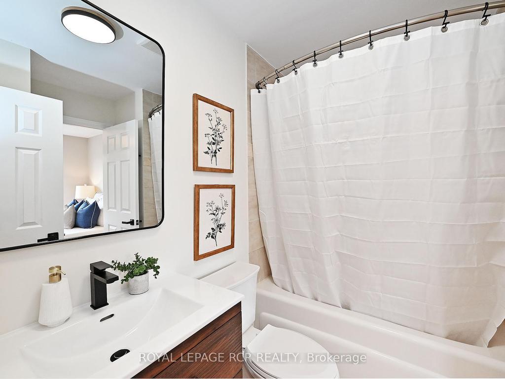 









28


Wyatt

Lane,
Aurora,




ON
L4G 7E4


