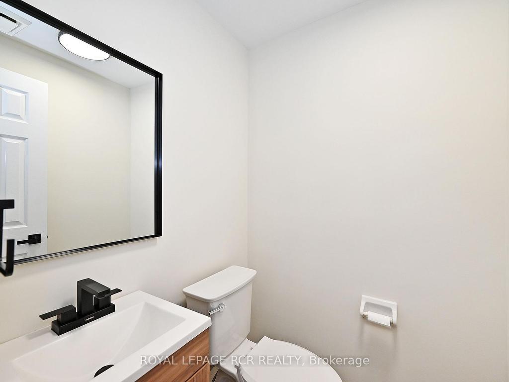 









28


Wyatt

Lane,
Aurora,




ON
L4G 7E4

