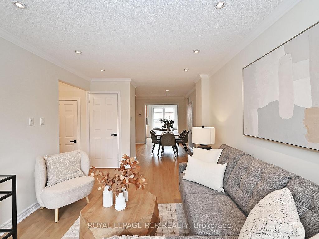 









28


Wyatt

Lane,
Aurora,




ON
L4G 7E4

