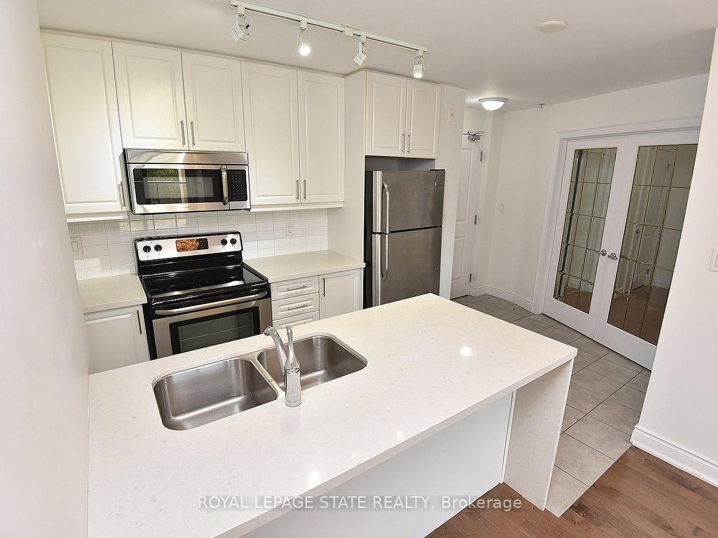 









90


Charlton

Avenue West, 604,
Hamilton,




ON
L8P 0B4


