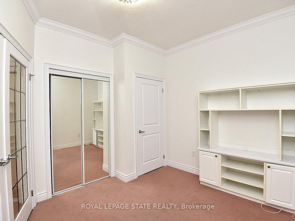









90


Charlton

Avenue West, 604,
Hamilton,




ON
L8P 0B4

