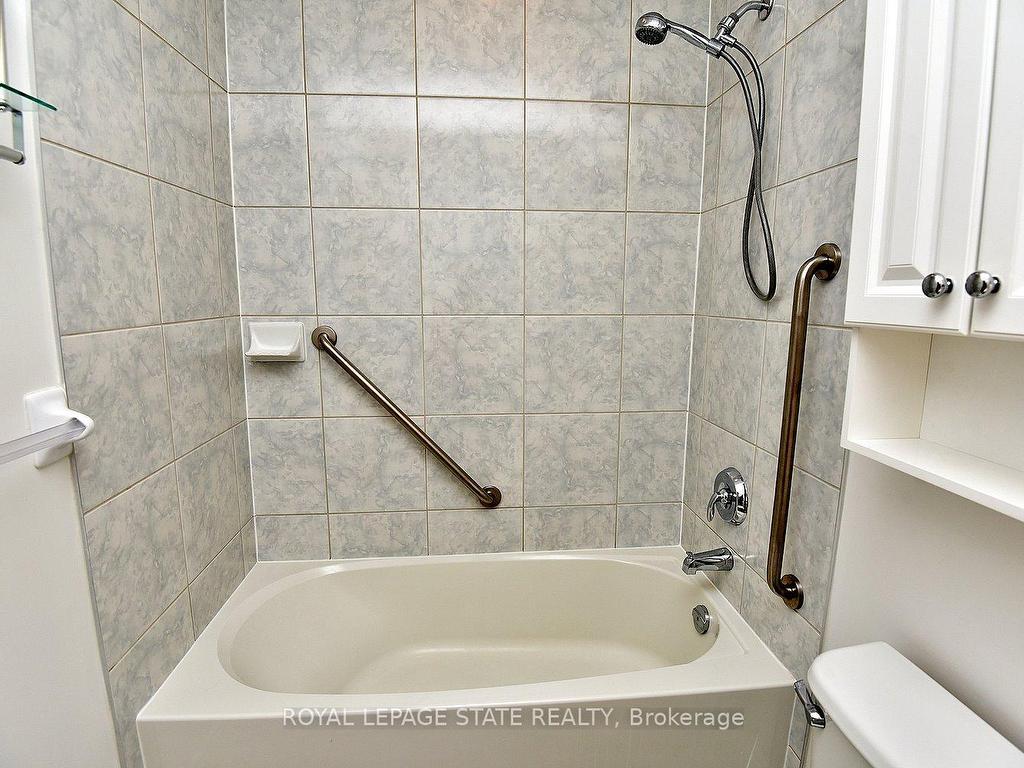









90


Charlton

Avenue West, 604,
Hamilton,




ON
L8P 0B4

