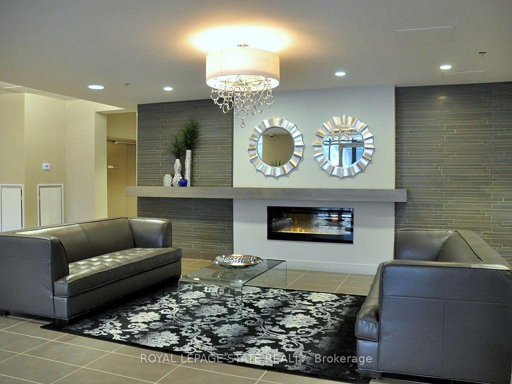 









90


Charlton

Avenue West, 604,
Hamilton,




ON
L8P 0B4

