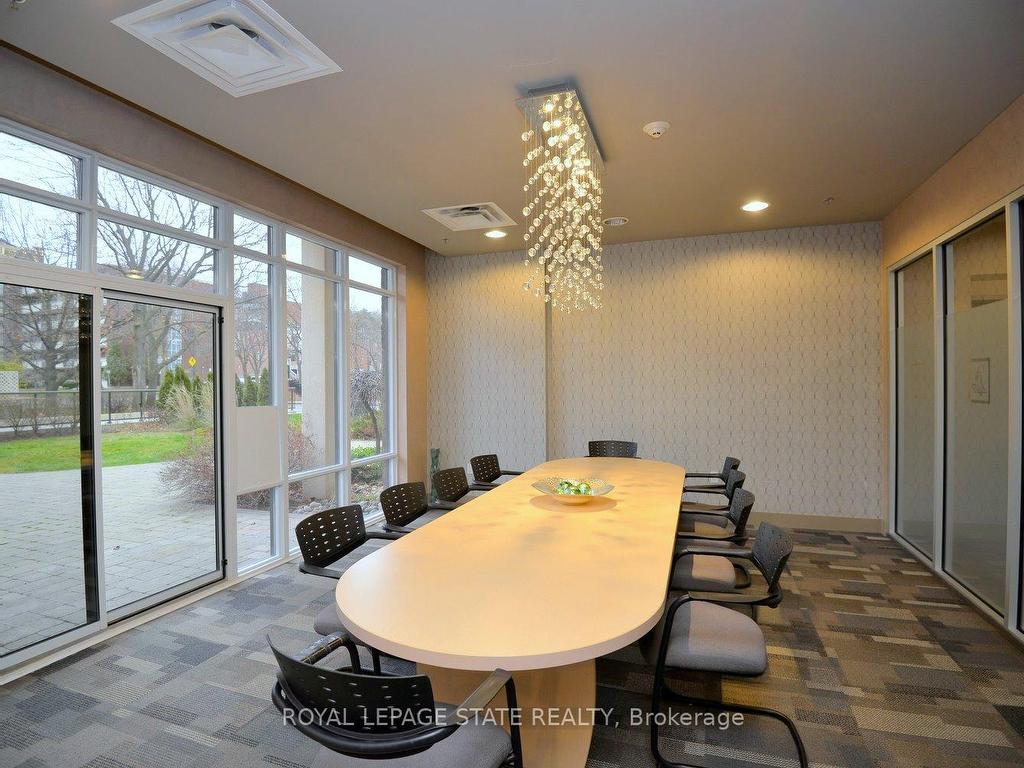 









90


Charlton

Avenue West, 604,
Hamilton,




ON
L8P 0B4

