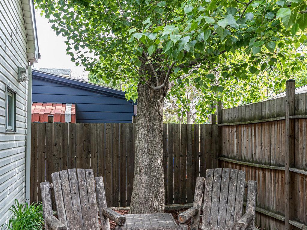 









91


Aurora

Street,
Hamilton,




ON
L8N 2P6

