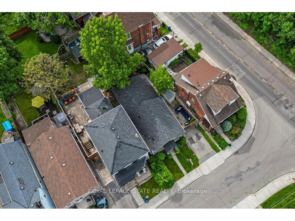 









91


Aurora

Street,
Hamilton,




ON
L8N 2P6

