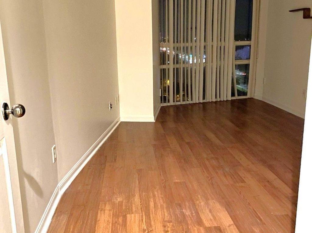 









50


Eglinton

Avenue West, 1010,
Mississauga,




ON
L5R 3P5

