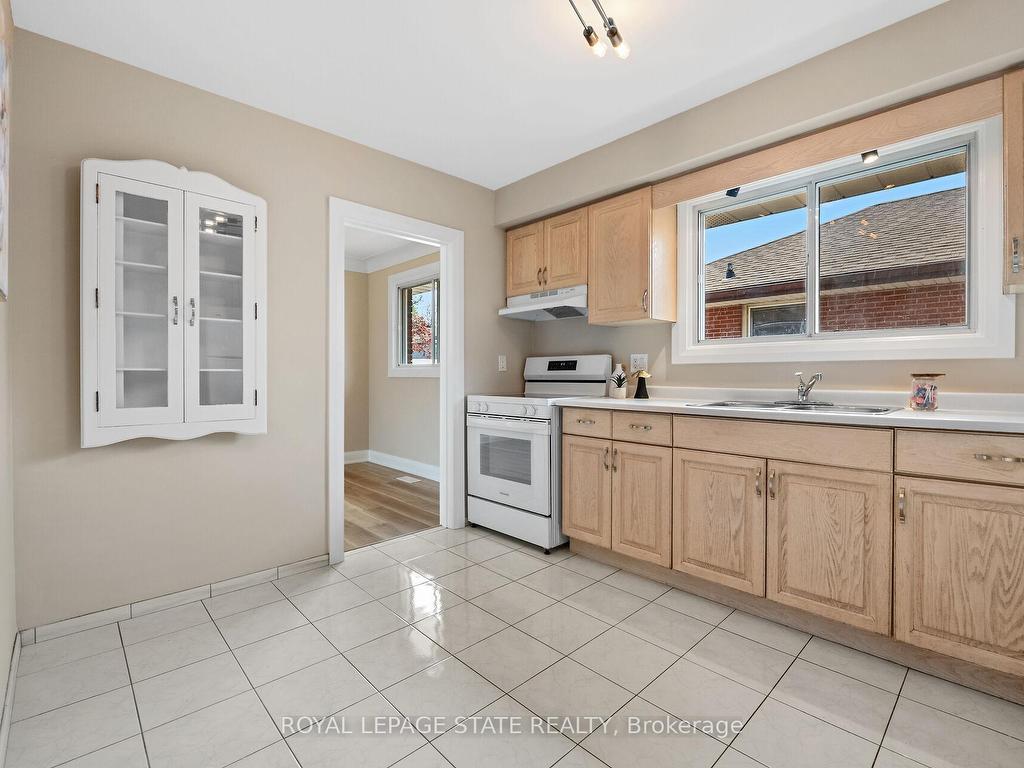 









131


Sanatorium

Road,
Hamilton,




ON
L9C 1Y9

