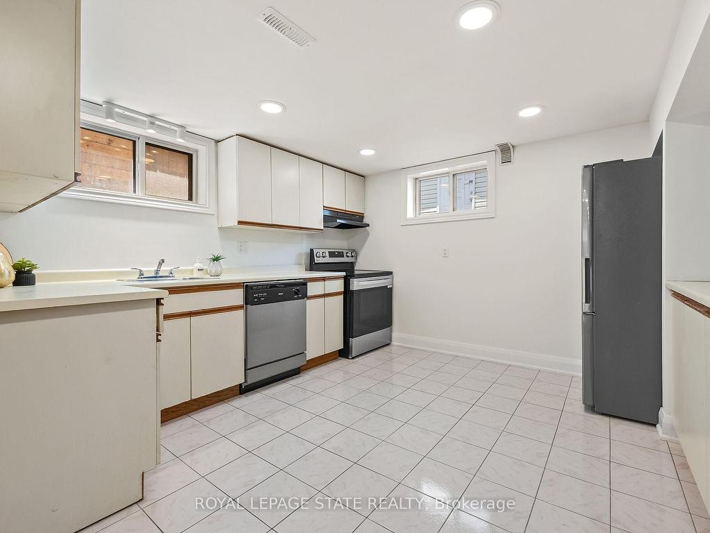









131


Sanatorium

Road,
Hamilton,




ON
L9C 1Y9

