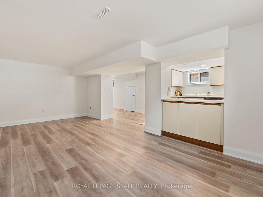 









131


Sanatorium

Road,
Hamilton,




ON
L9C 1Y9


