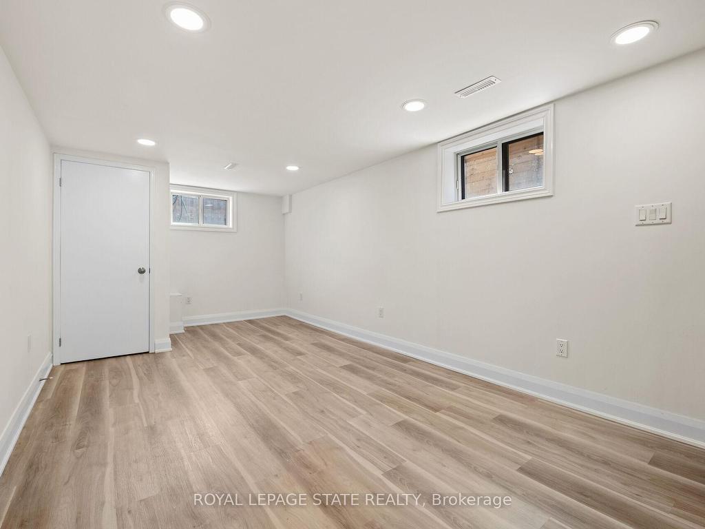 









131


Sanatorium

Road,
Hamilton,




ON
L9C 1Y9

