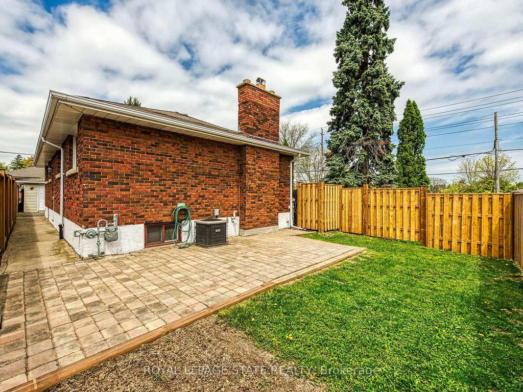









131


Sanatorium

Road,
Hamilton,




ON
L9C 1Y9

