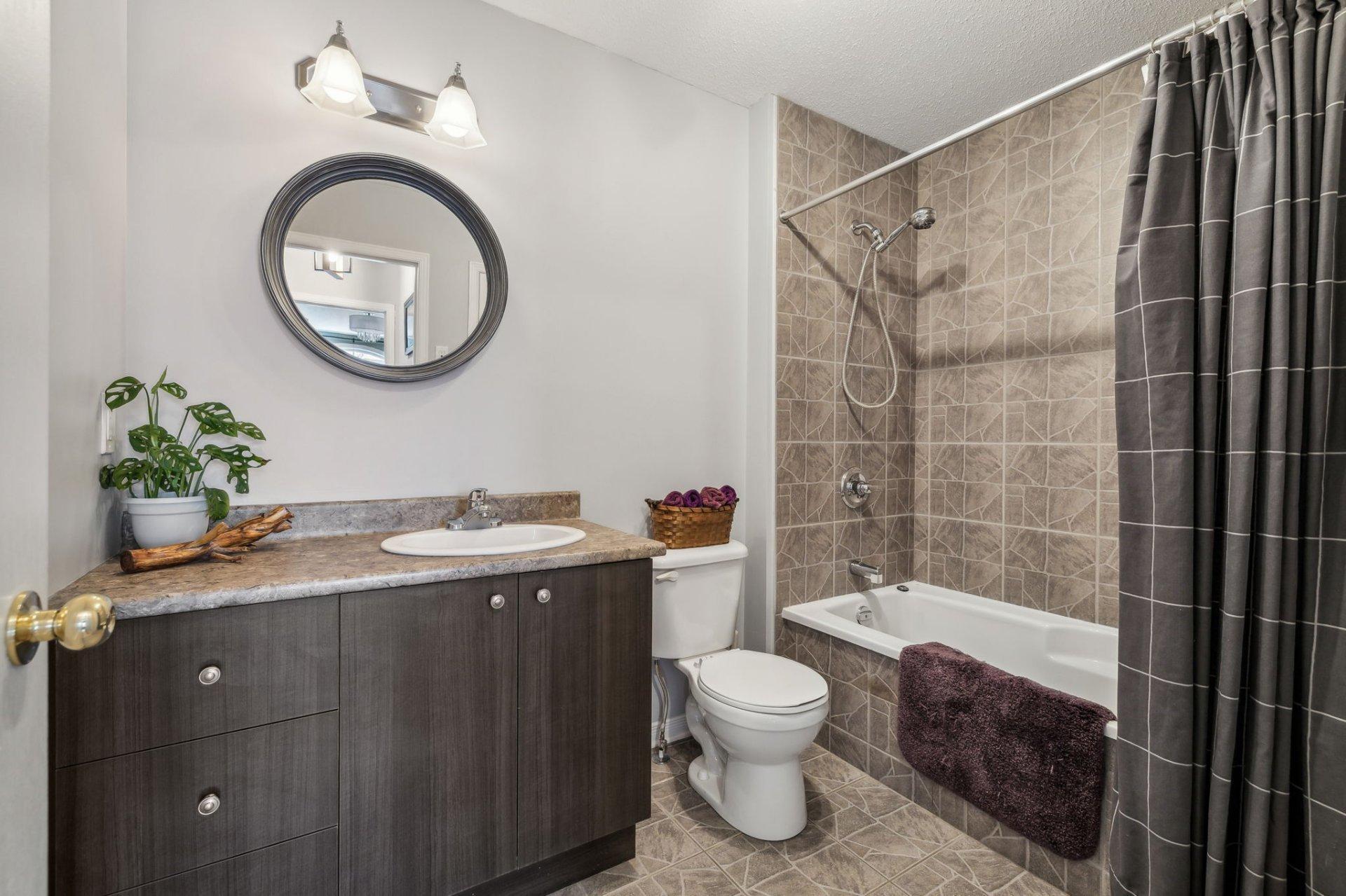 









46


Rue de l'Auberge

,
Gatineau (Aylmer),




QC
J9J0K2

