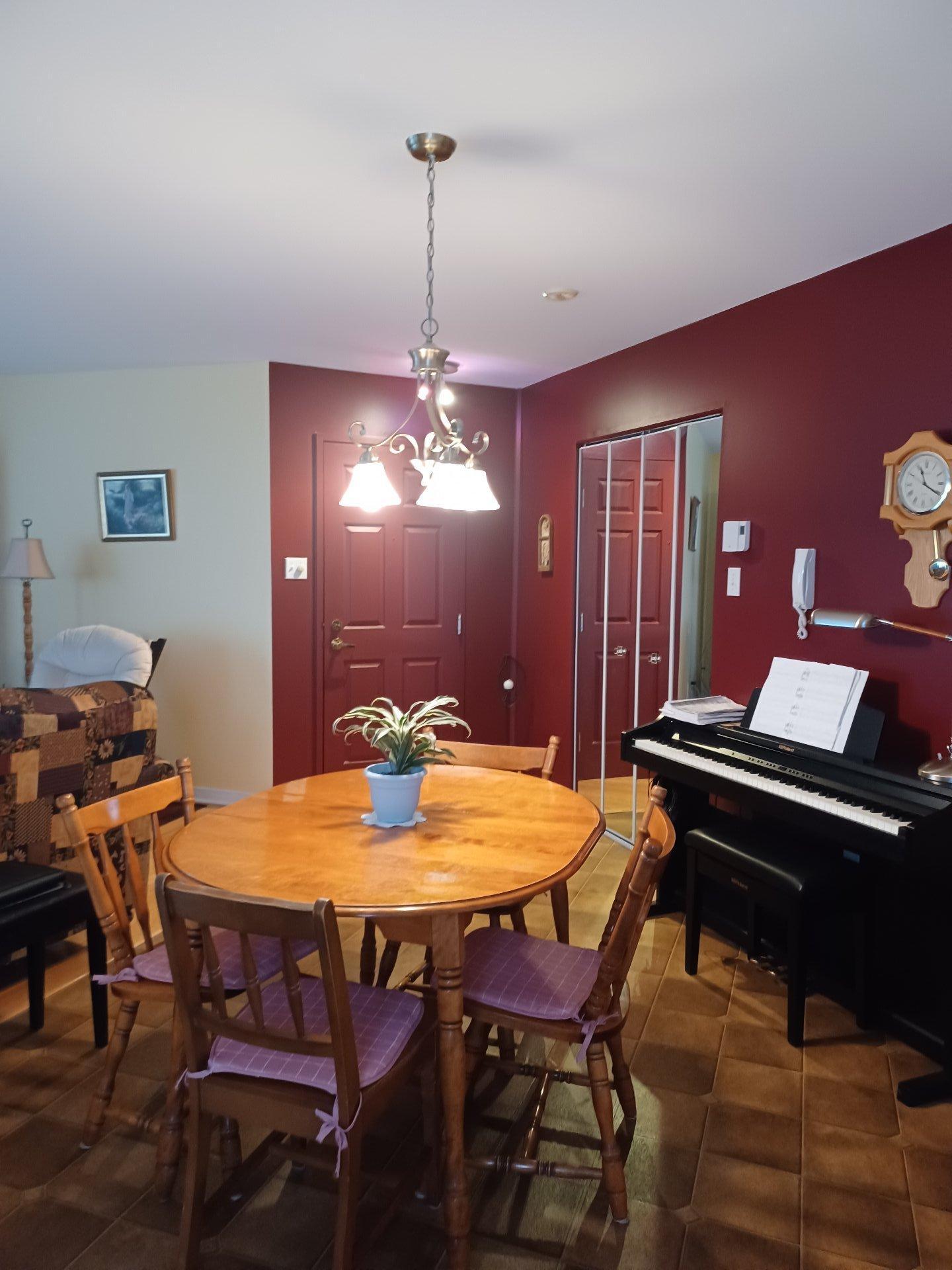 









39


Av. Joubert

, 108,
Candiac,




QC
J5R5T8

