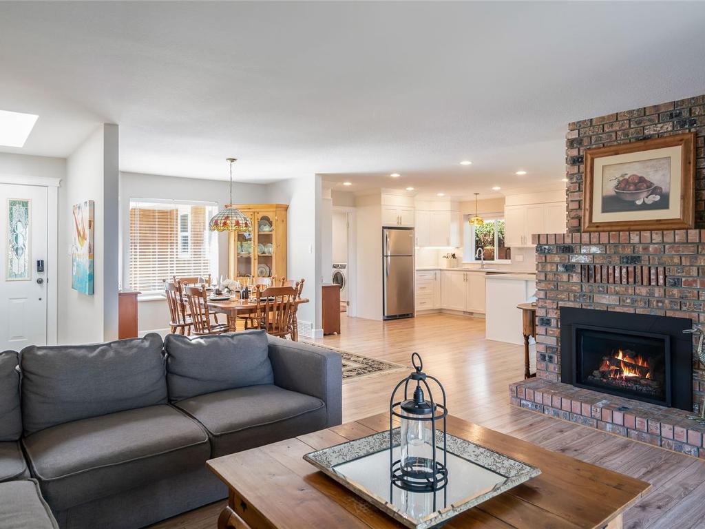 









428


Dogwood

St North,
Parksville,




BC
V9P 1C6


