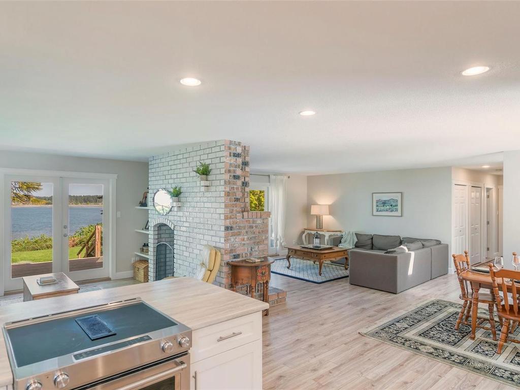 









428


Dogwood

St North,
Parksville,




BC
V9P 1C6

